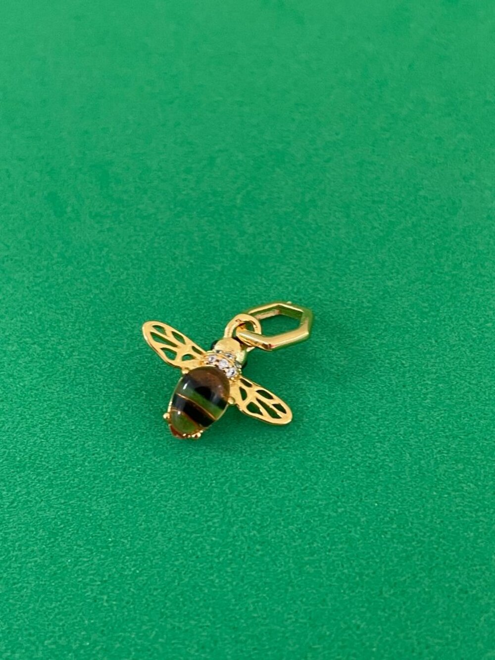 Authentic New 100% Original PANDORA Brand 14K Gold Sparkling Bee Dangle Charm - Picture 3 of 5